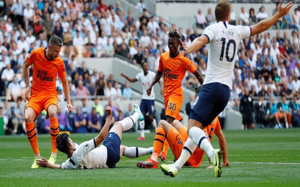 Image for Newcastle fans hail Atsu in first-half v Tottenham