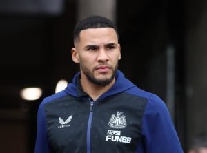 jamaal-lascelles-playing-for-newcastle-united-in-the-premier-league-2022