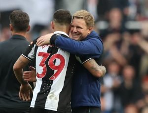 eddie-howe-celebrating-with-bruno-guimaraes-after-newcastle-united-beat-leicester-in-the-premier-league-2022