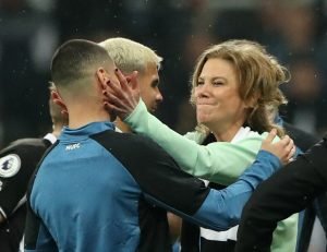 miguel-almiron-and-amanda-staveley-after-newcastle-united-beat-arsenal-in-the-premier-league-2022