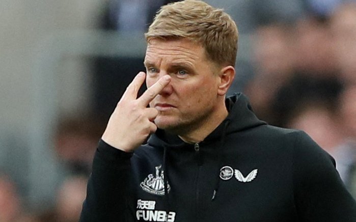 Image for Eddie Howe urges calm as Newcastle United head to Old Trafford